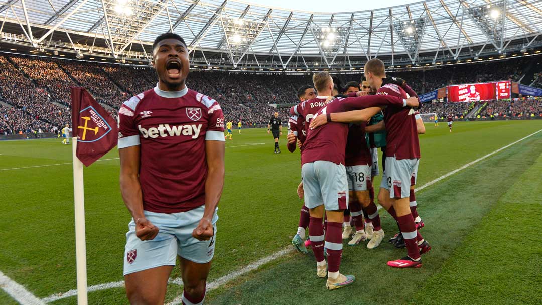 Ben Johnson celebrates