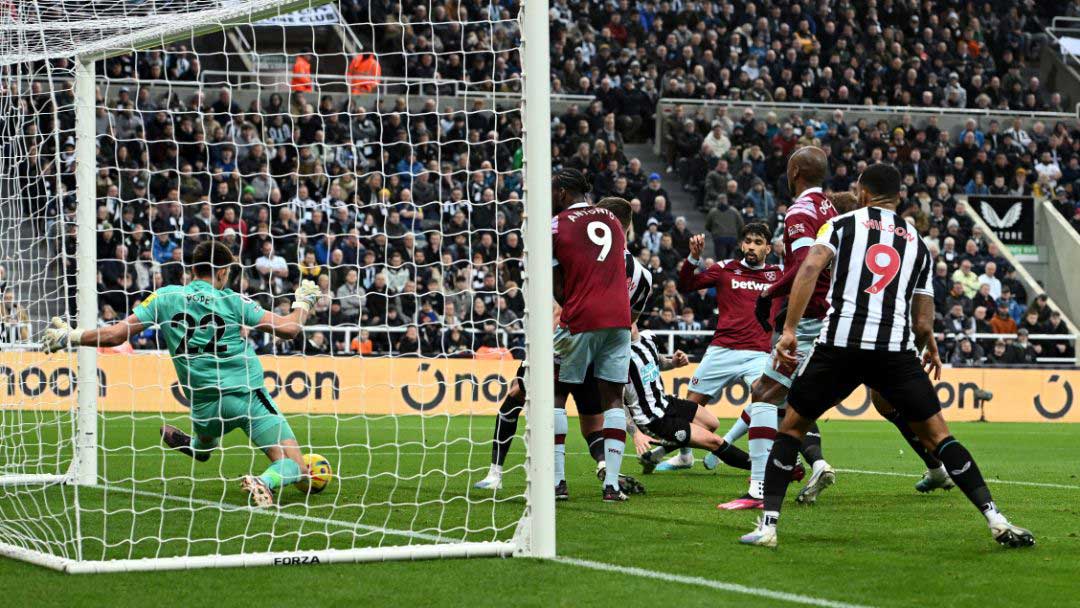 Paqueta scores at Newcastle