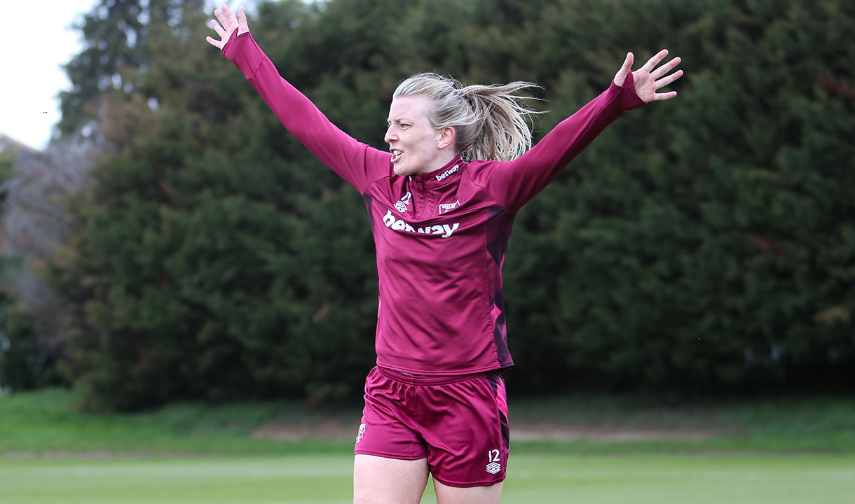 Kate Longhurst in training for West Ham United Women