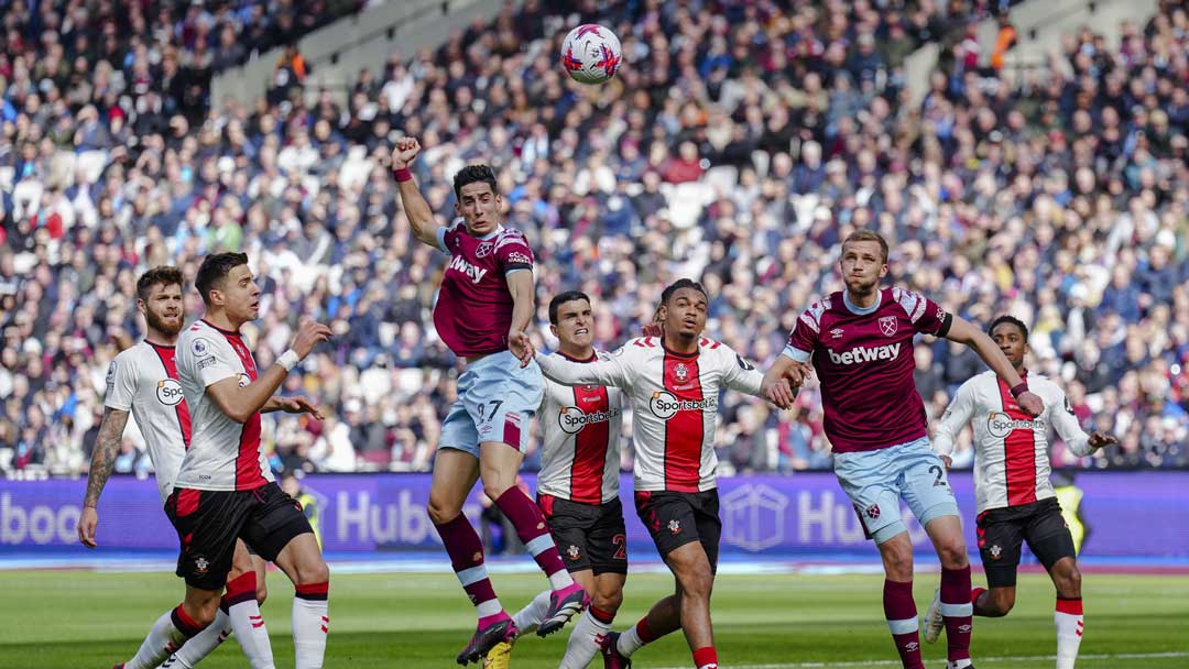 Aguerd scores against Southampton