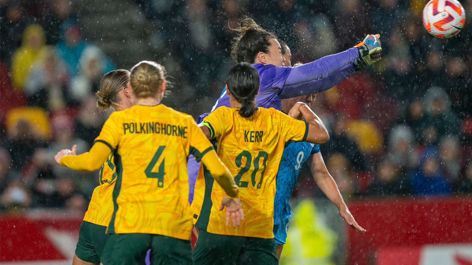 Australia end England's unbeaten run with 2-0 friendly win