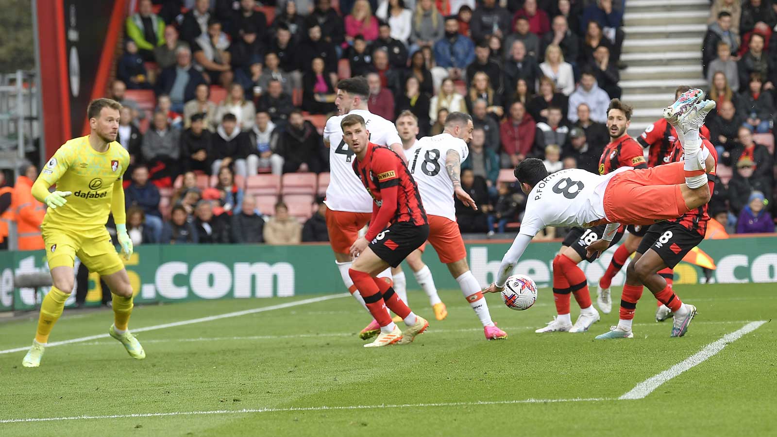 Pablo Fornals scores with a spectacular scorpion kick at Bournemouth
