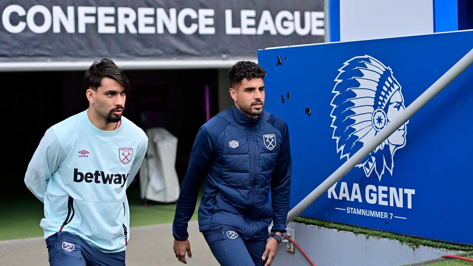 Paquetá and Emerson arrive at the Ghelamco Arena