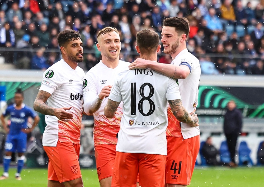 The Hammers celebrate Danny Ings' goal