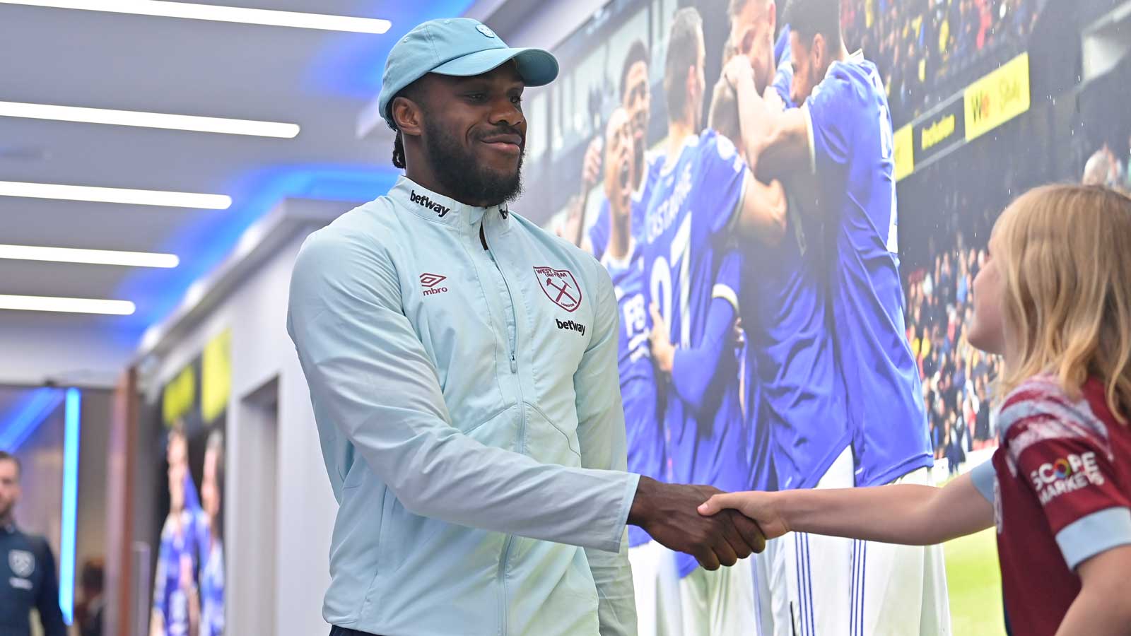 Michail Antonio arrives at Leicester City