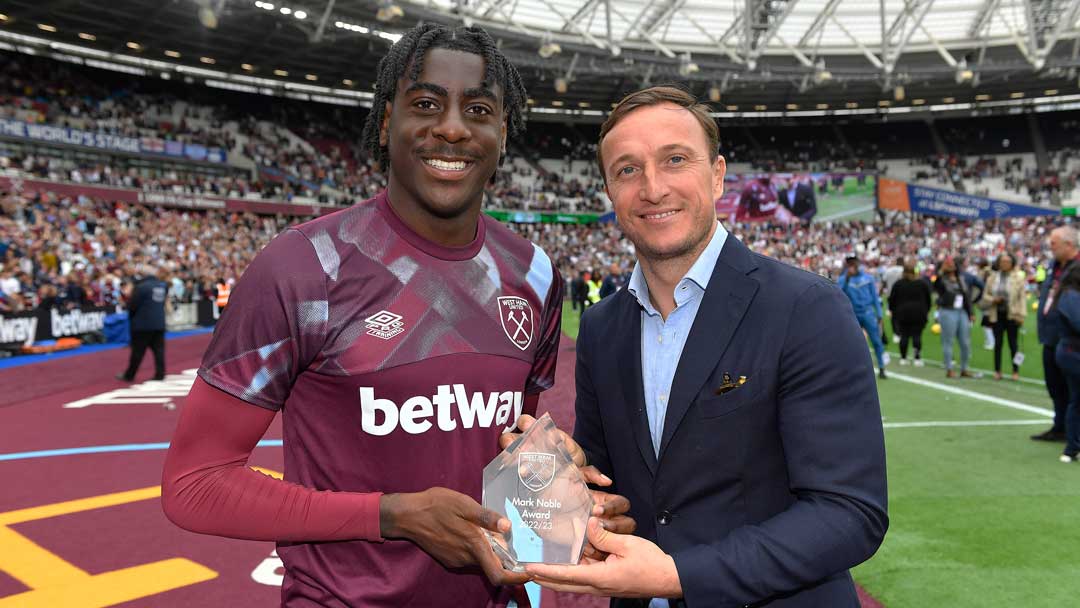 Divin Mubama wins the 2022/23 Mark Noble Award for the Young Hammer of the  Year | West Ham United F.C.