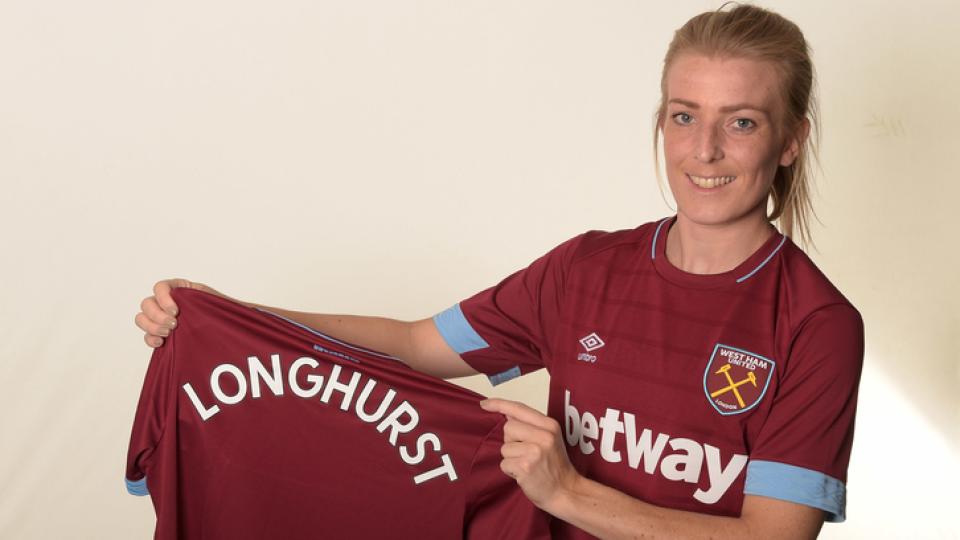 Kate Longhurst signs for West Ham in 2018