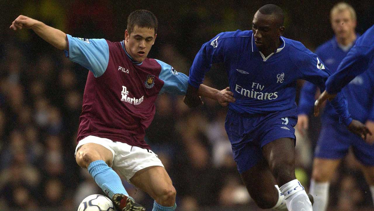 Joe Cole playing against Chelsea
