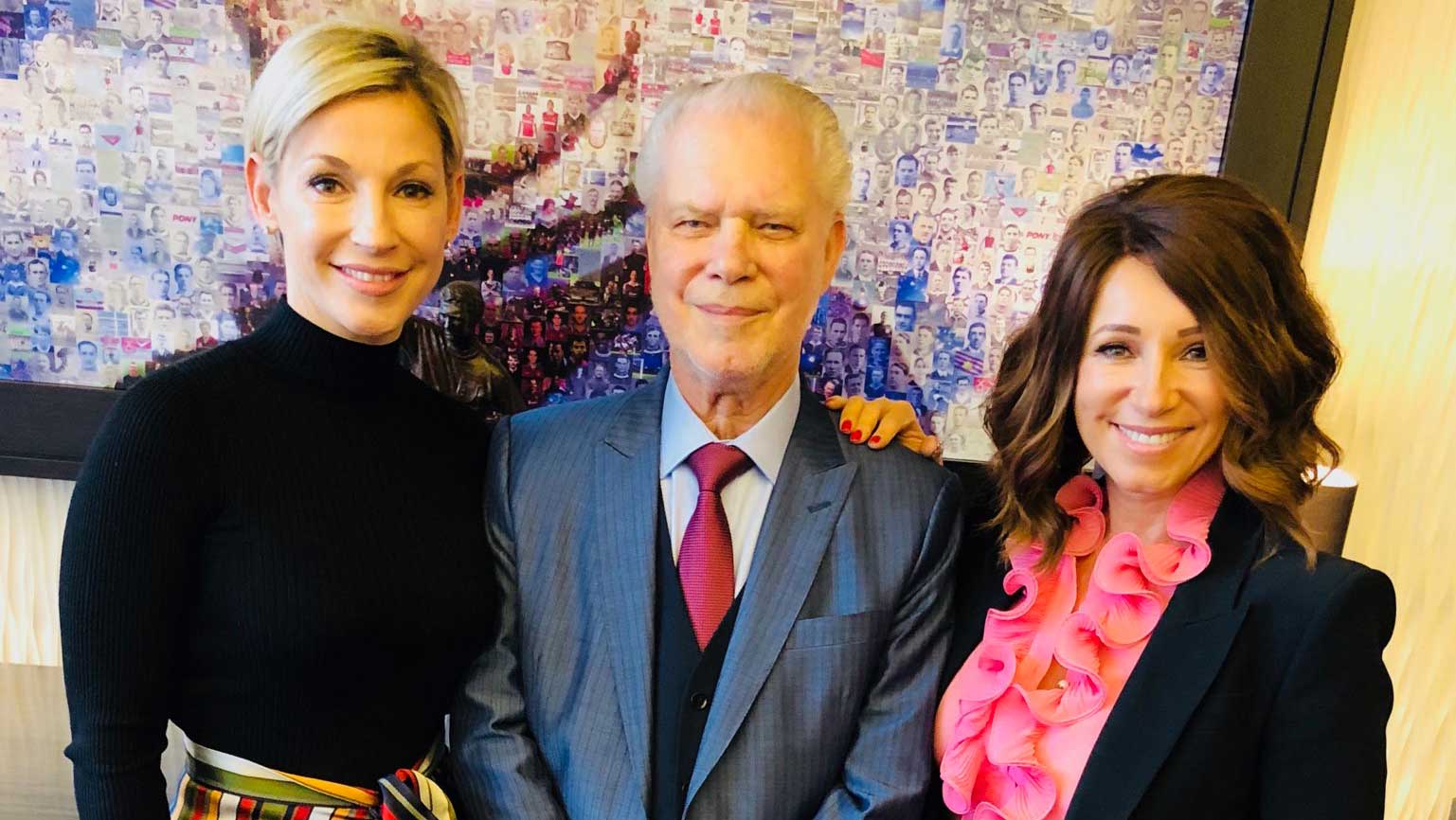 David Gold with daughters Vanessa and Jacqueline