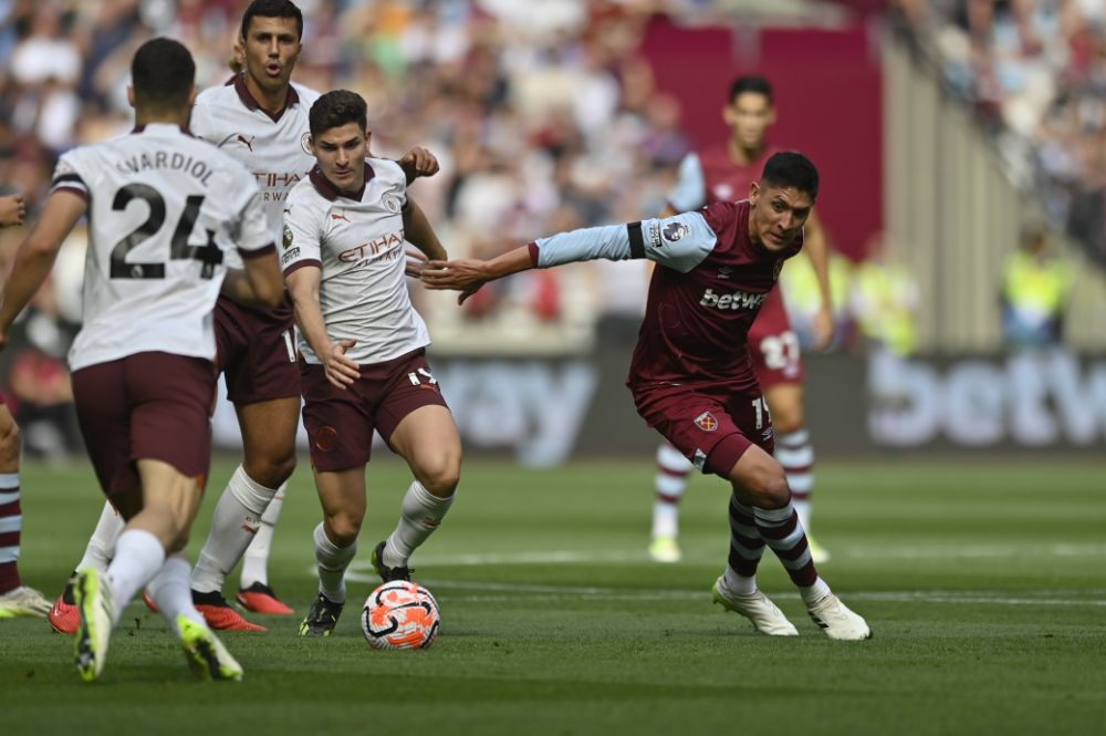 Edson Álvarez in action against Manchester City