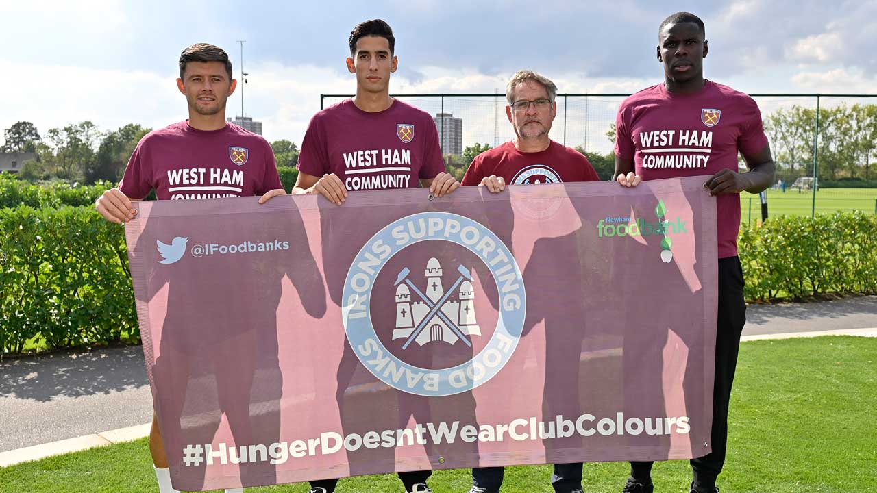 Irons Supporting Foodbanks paid a visit to the training ground