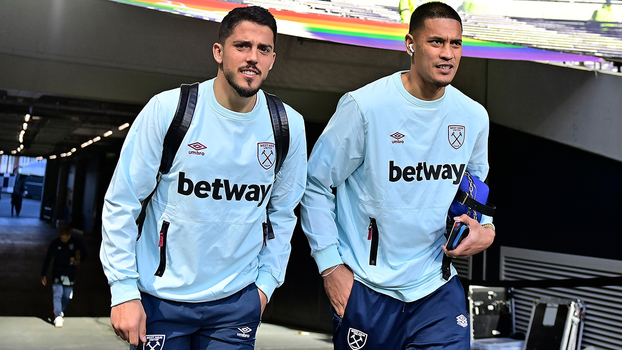 Pablo Fornals and Alphonse Areola