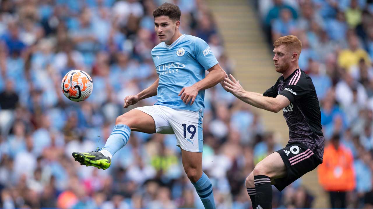 Fulham used defensive midfielder Harrison Reed to try and stop City