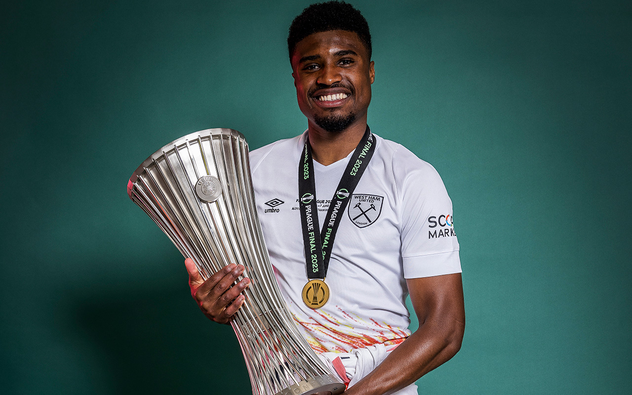 Johnson with the Europa Conference League trophy