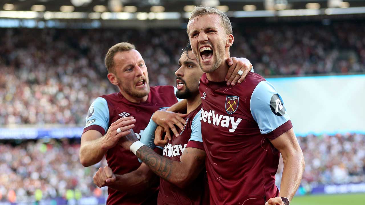 West Ham players celebrate