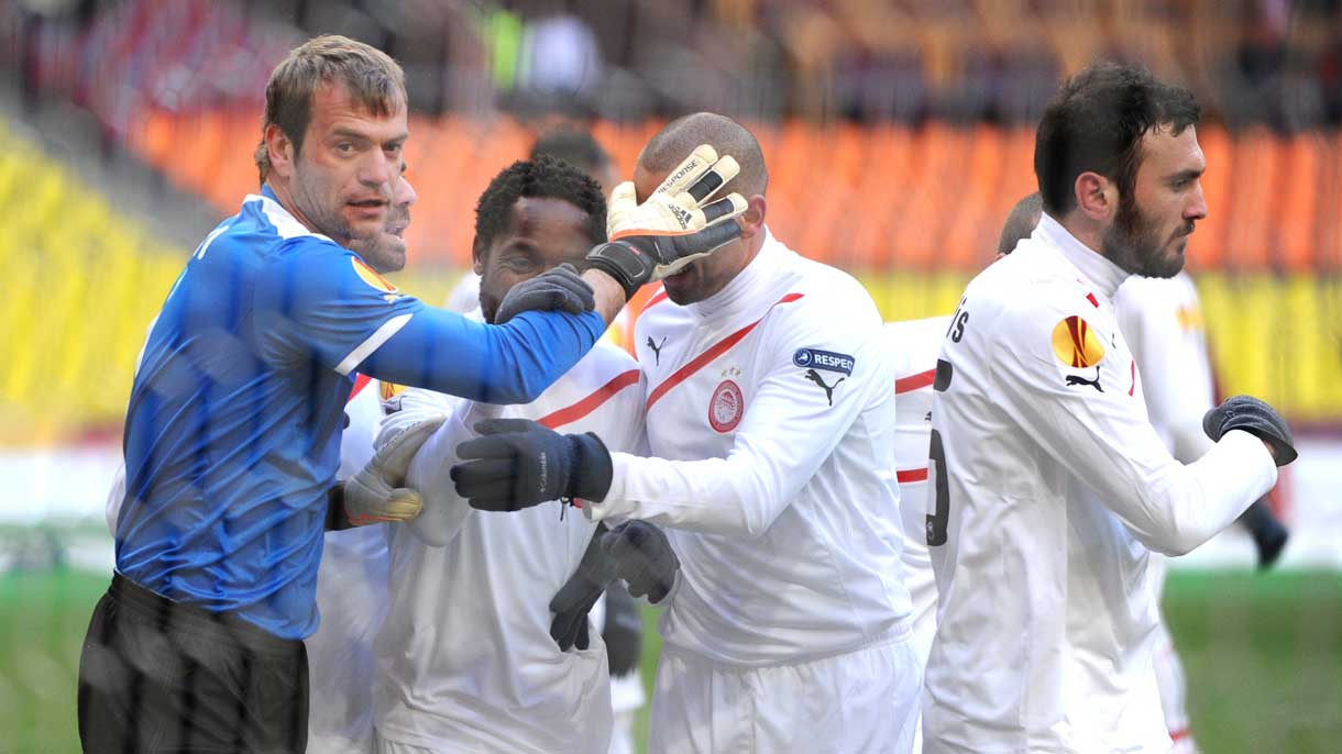 Roy Carroll saved a penalty on his Olympiacos debut