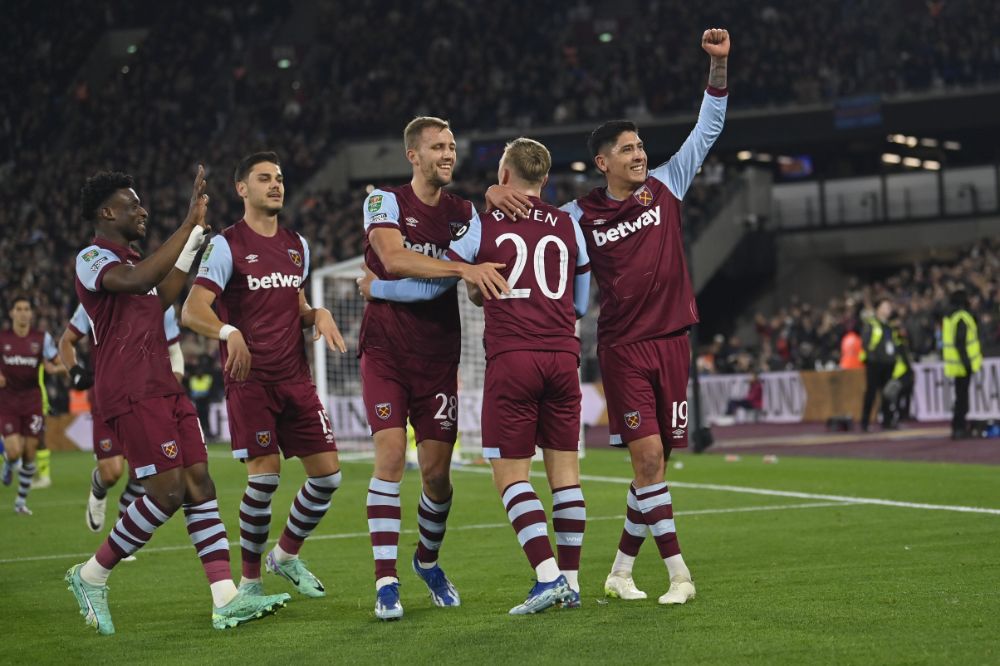 Hammers outgun Arsenal to reach Carabao Cup last eight