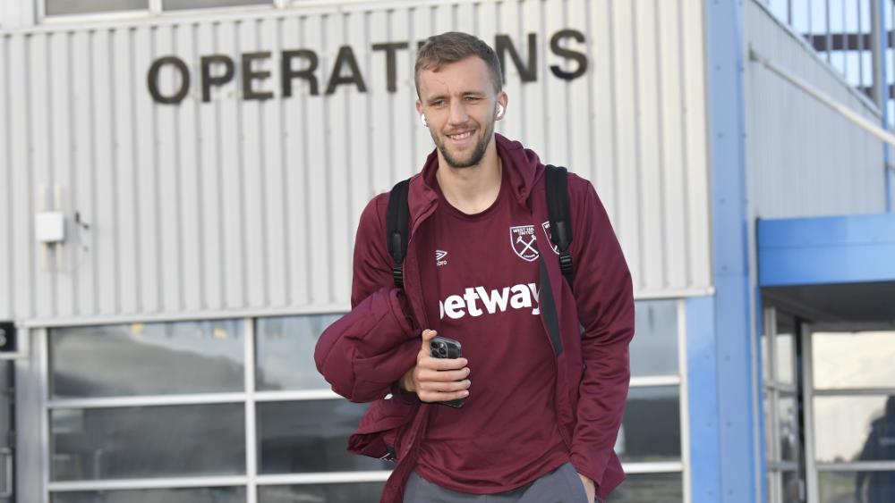 Tomáš Souček departs for Serbia