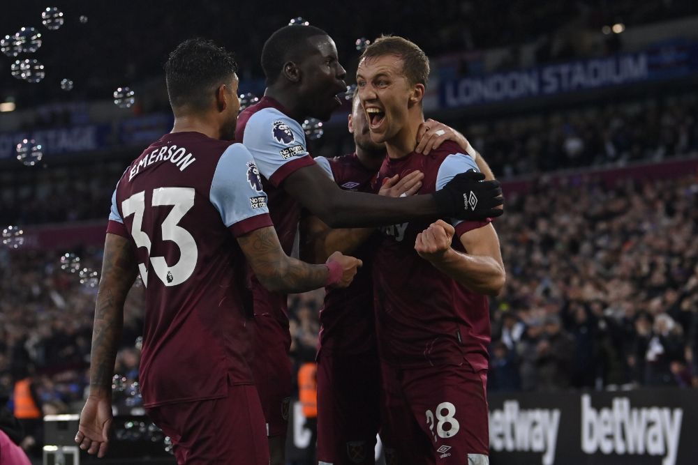 Tomáš Souček celebrates his winner against Nottingham Forest