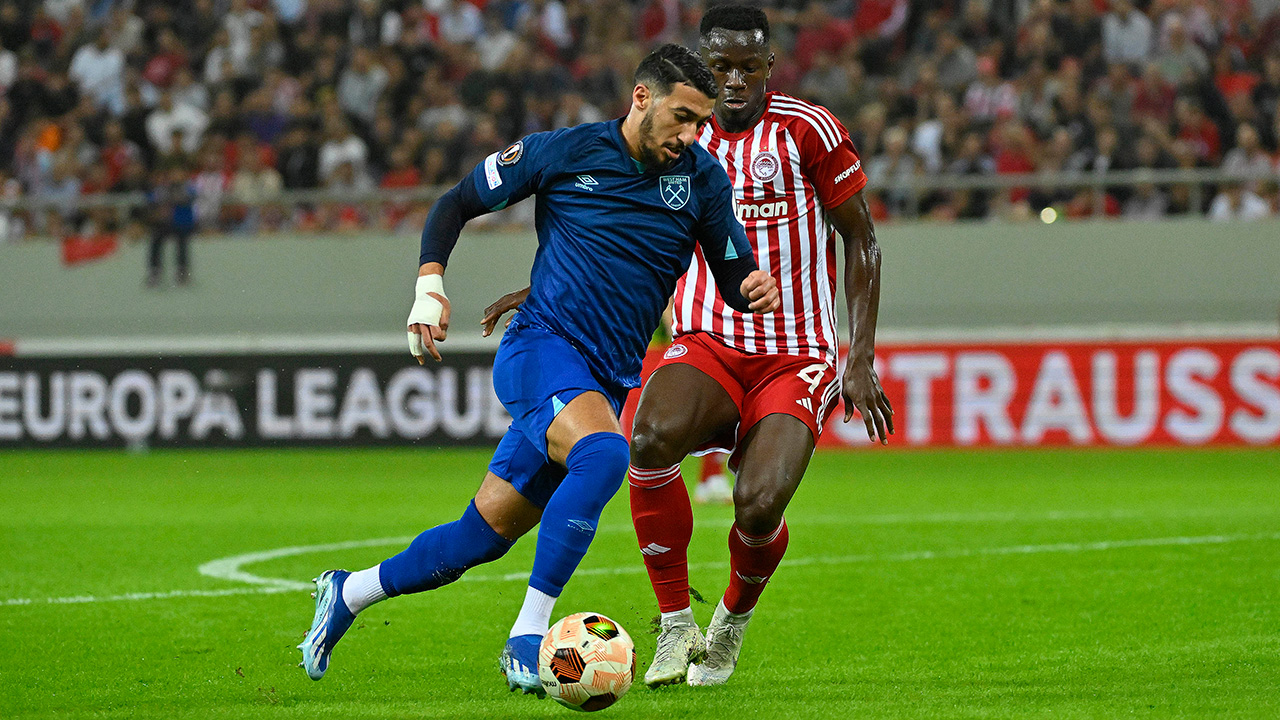 Saïd Benrahma in action against Olympiacos
