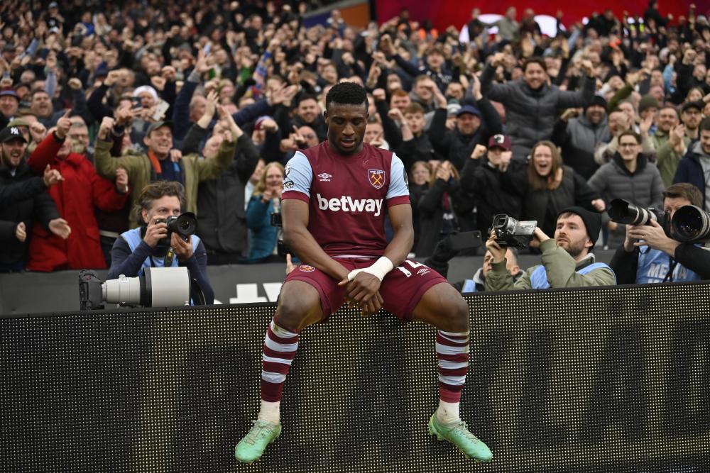 Mohammed Kudus celebrates against Manchester United