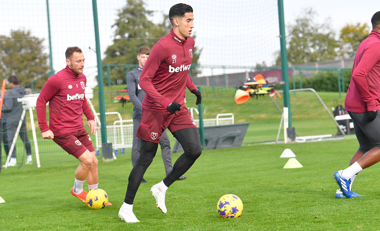 Nayef Aguerd runs with the ball during training with West Ham United