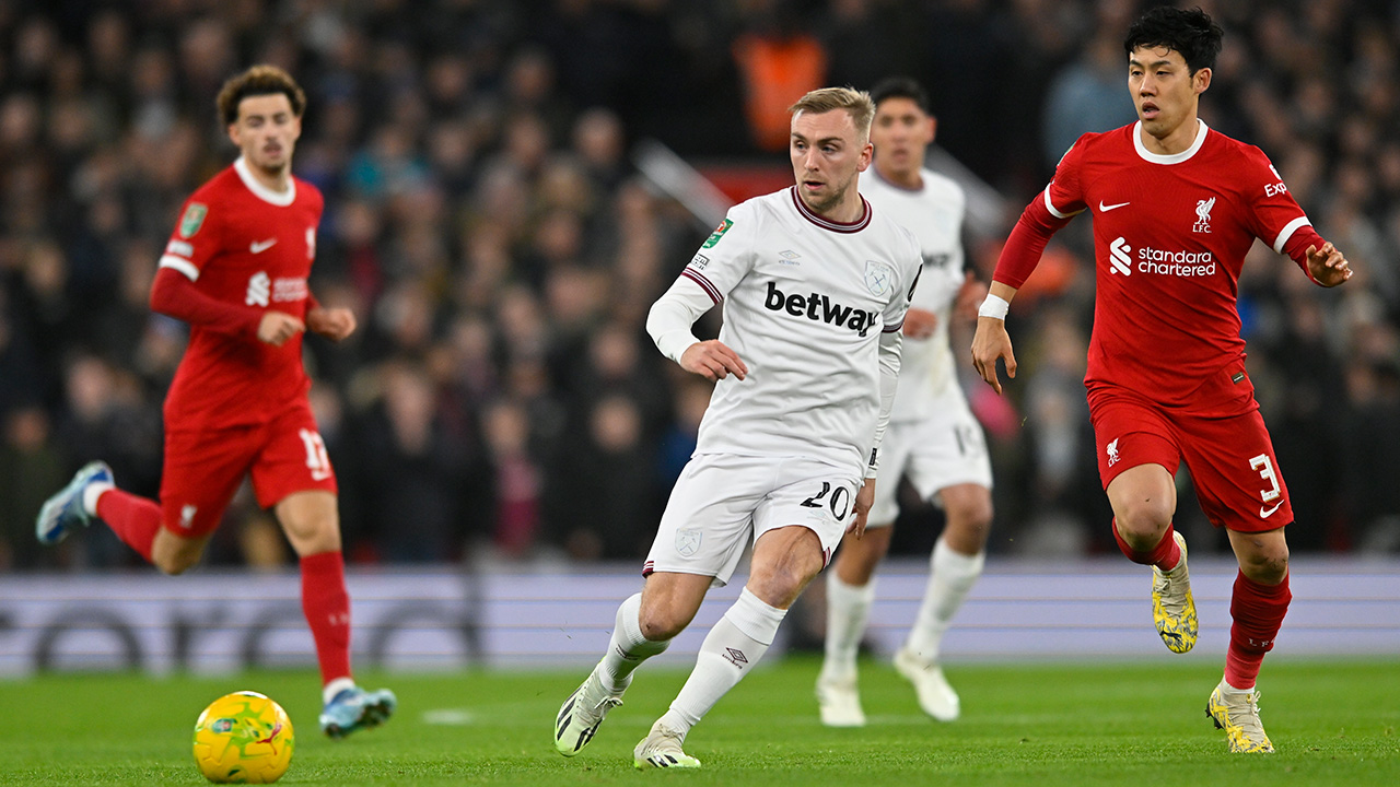 Matchday Gallery | Hammers take on Liverpool in Carabao Cup quarter final