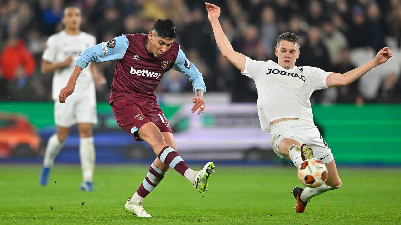 Edson Álvarez made one goal and scored another at London Stadium in December