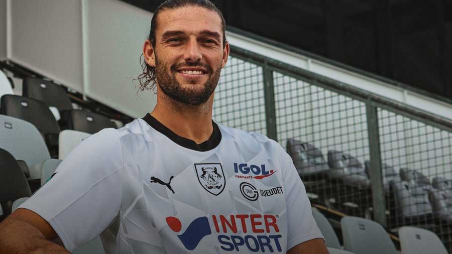 Andy Carroll in Amiens kit