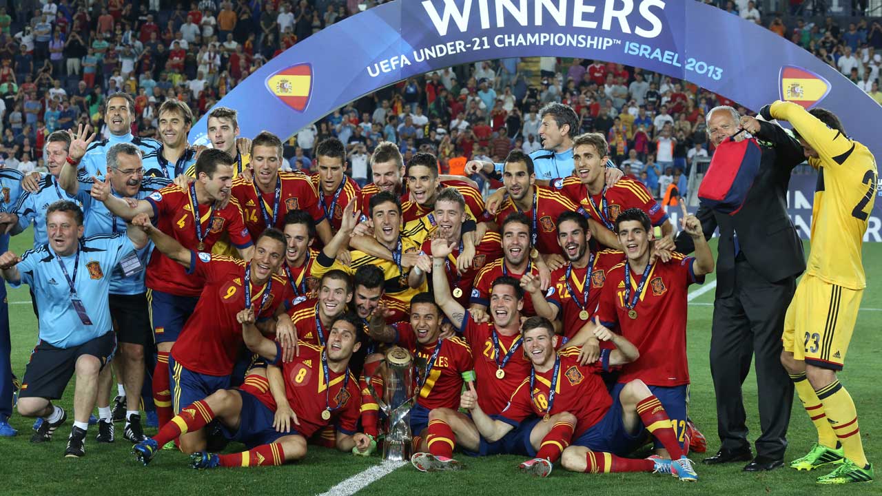 Spain U21s celebrate winning the 2013 UEFA European Championship