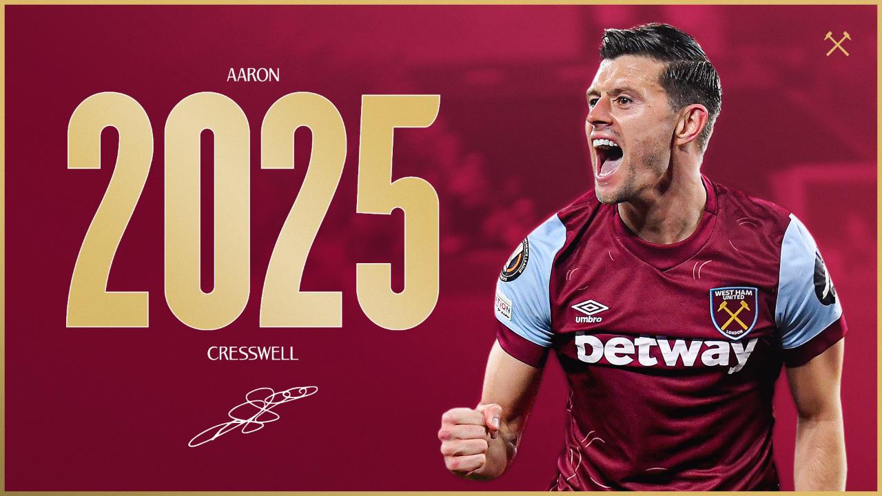 Aaron Cresswell signs one-year contract extension