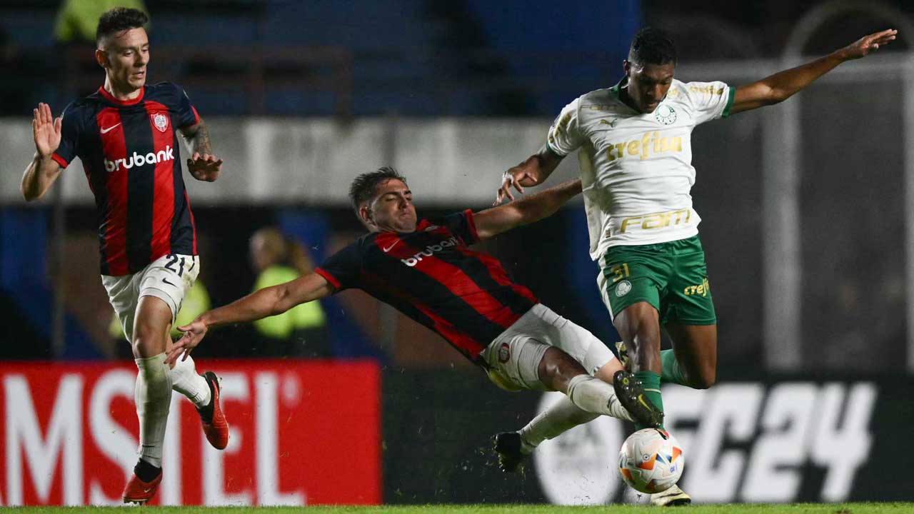 Luis Guilherme in action for Palmeiras
