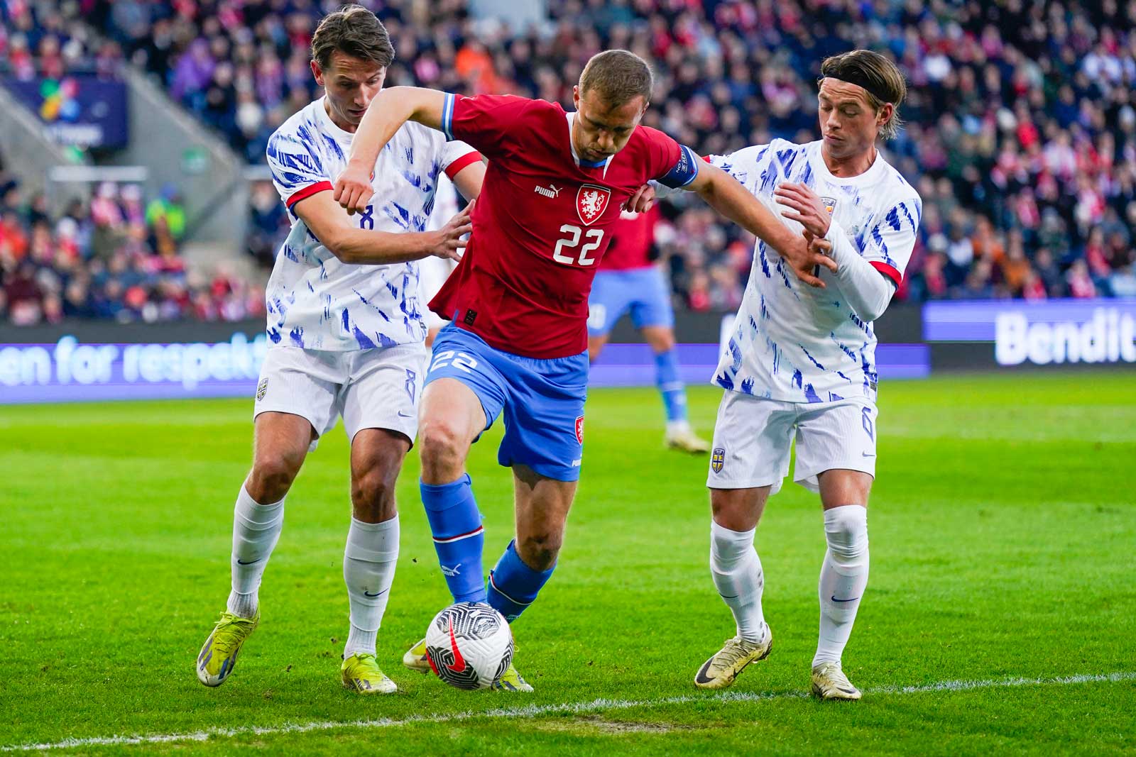 Tomáš Souček in action for the Czech Republic