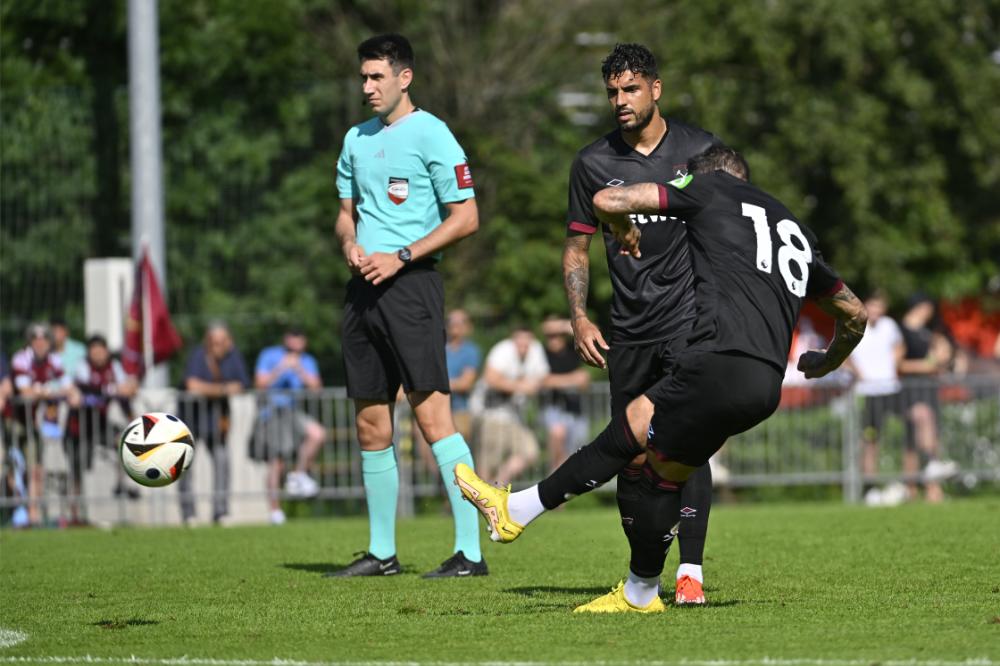 Danny Ings scores West Ham United's first goal against Ferencváros