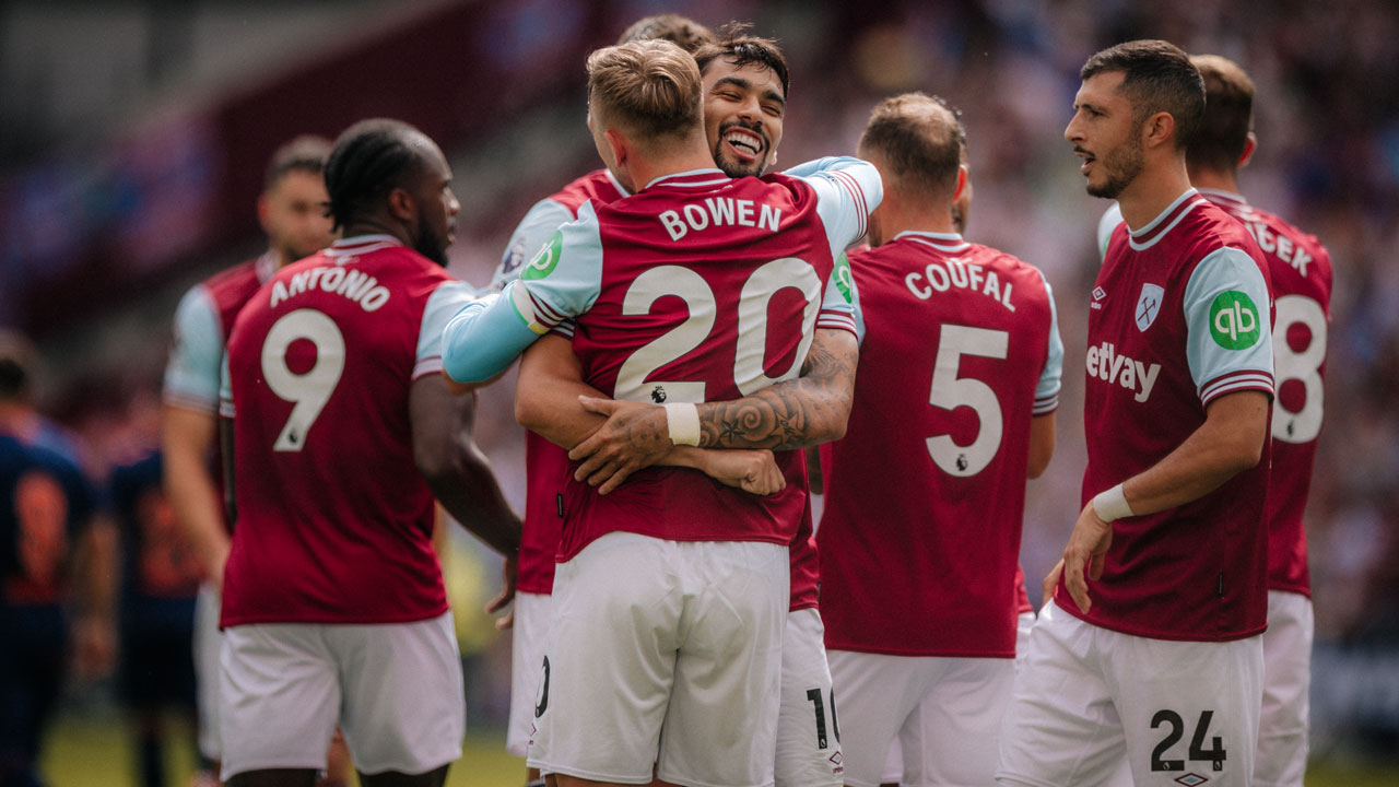 Paqueta and Bowen celebrate v Celta Vigo