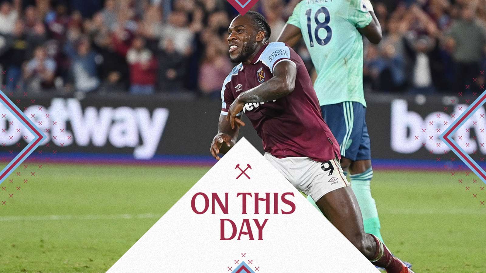 Michail Antonio celebrates scoring against Leicester City in August 2021