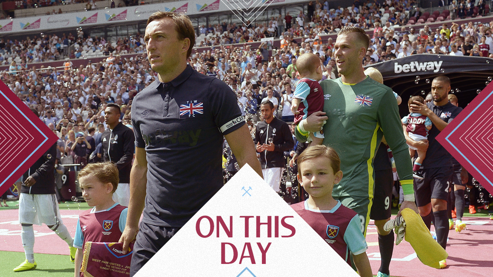 Mark Noble leads the Hammers out against Juventus