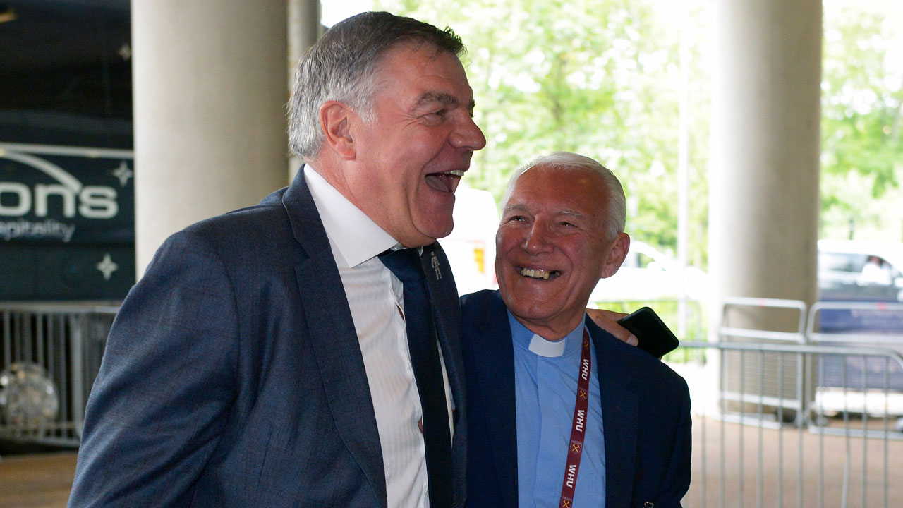 Rev Alan Bolding with Sam Allardyce