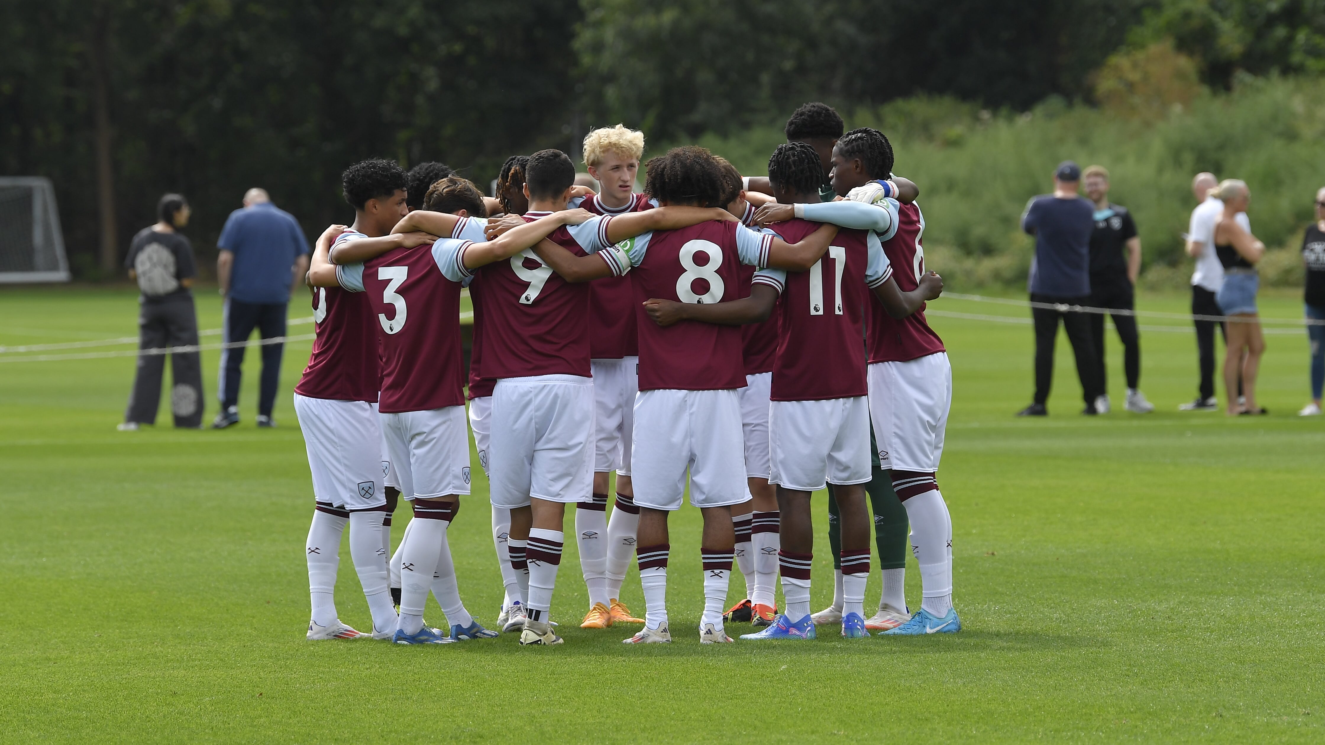 Airidas Golambeckis and West Ham United U18s teammates