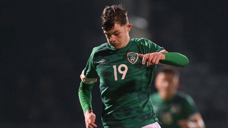 Sean Moore in action for Republic of Ireland U19s