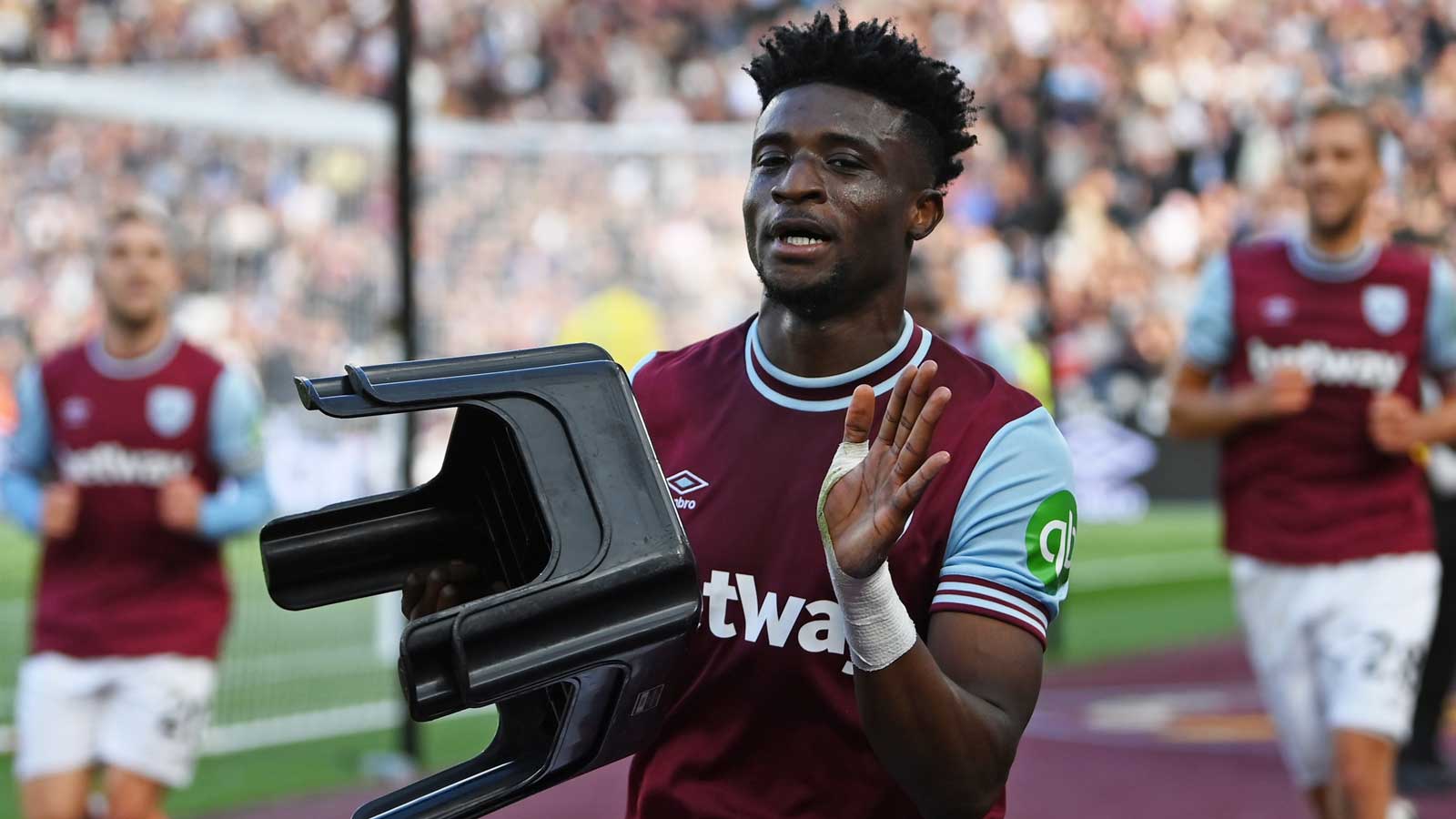 Mohammed Kudus celebrates his goal against Ipswich Town