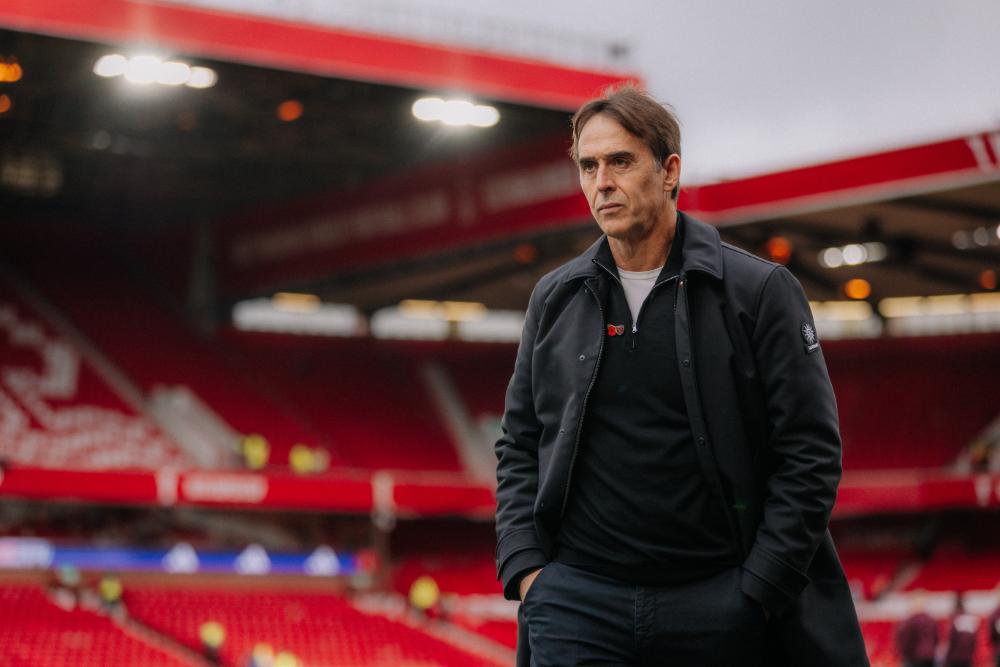 Julen Lopetegui arrives at The City Ground