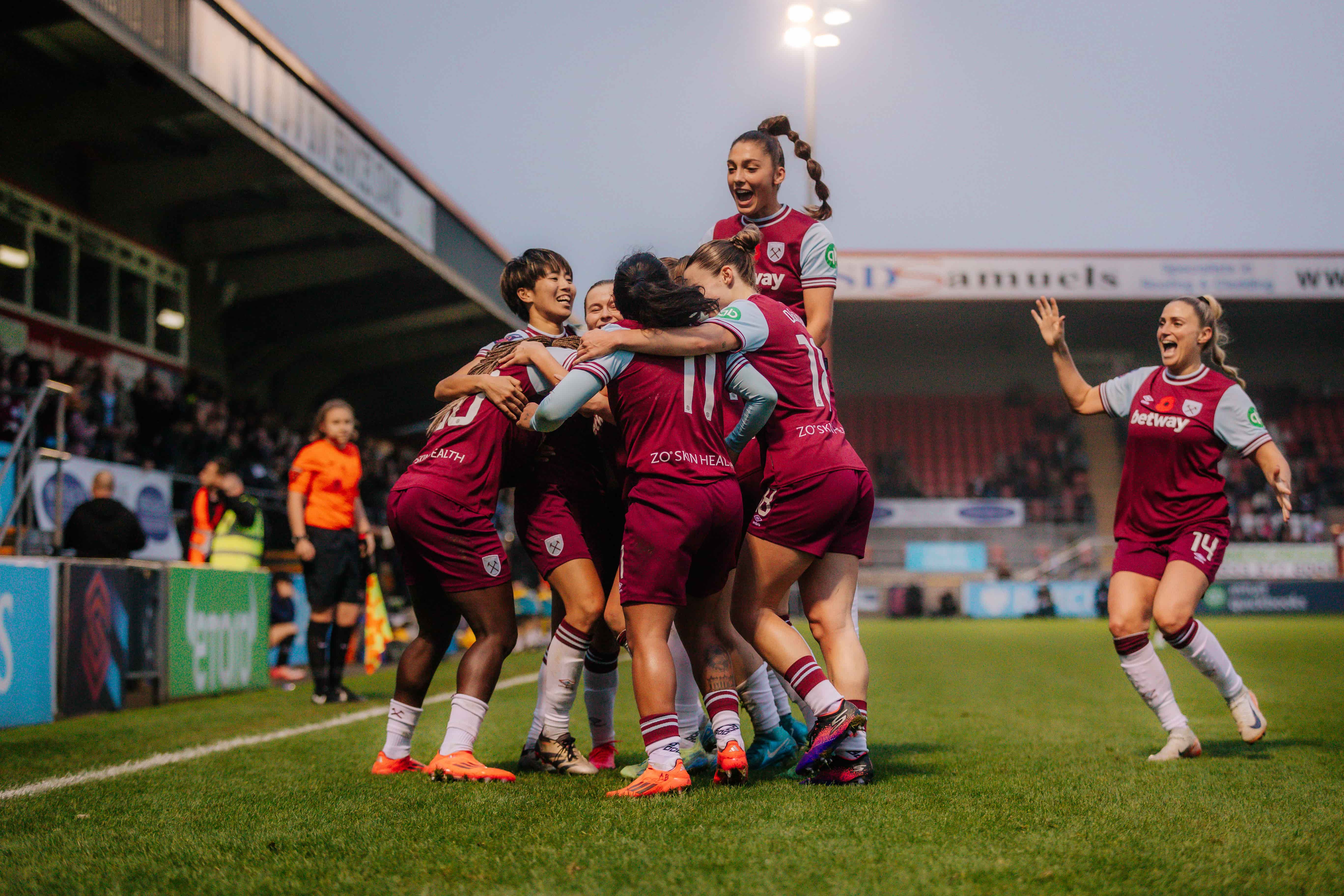 Women's team beat Leicester