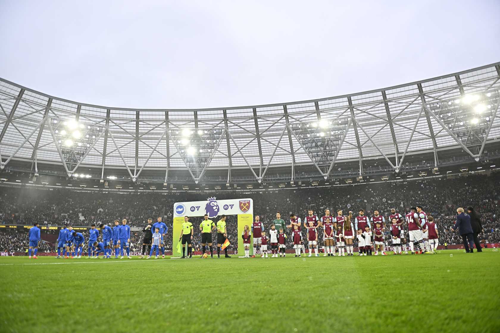 West Ham United v Brighton & Hove Albion