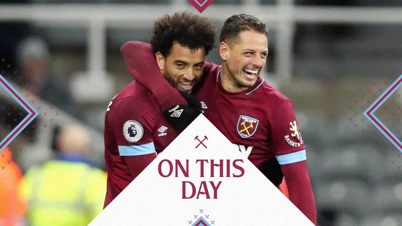 Felipe Anderson and Chicharito celebrate at Newcastle in 2018