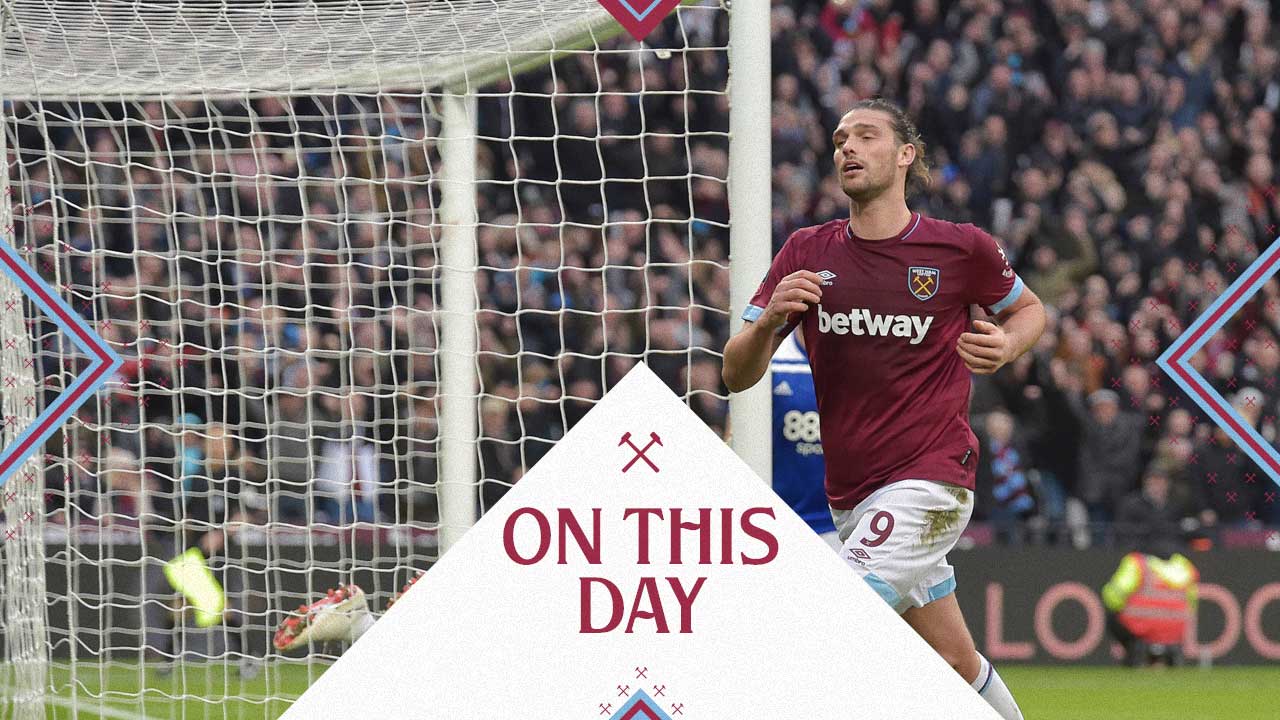 Andy Carroll celebrates his goal against Birmingham in 2019