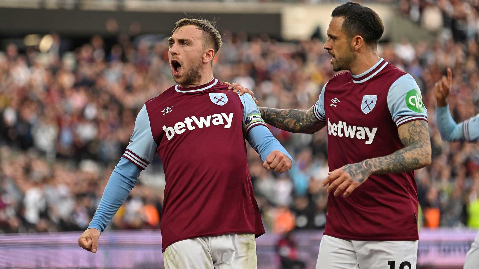 Jarrod Bowen and Danny Ings celebrate a goal