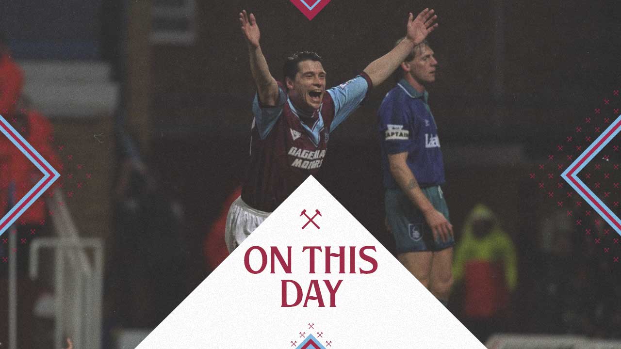 Tony Cottee celebrates scoring against Nottingham Forest in 1994