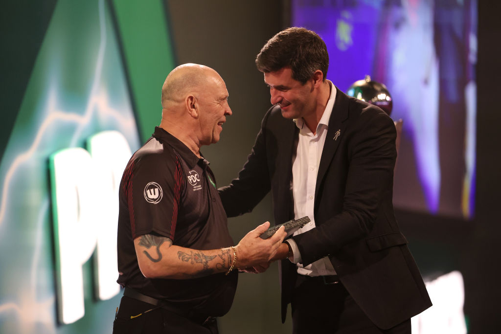 Russ Bray received a special award ahead of the 2024 PDC World Championship final