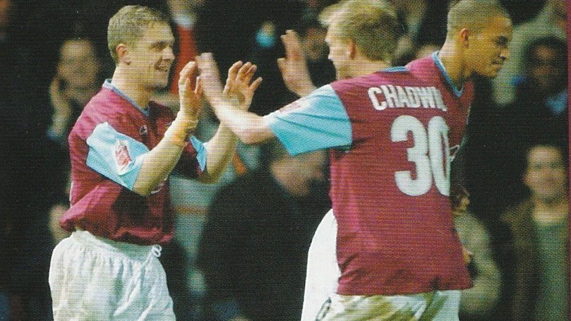 Sergei Rebrov celebrates